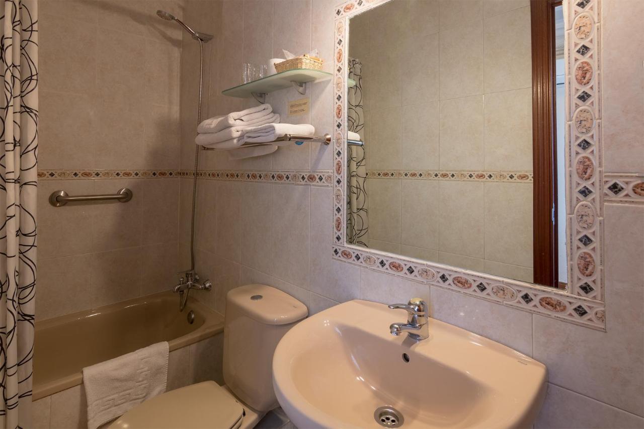 Hostal Santillan Madrid Exterior foto