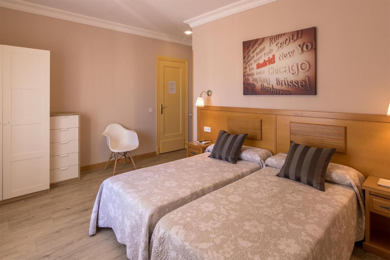 Hostal Santillan Madrid Exterior foto
